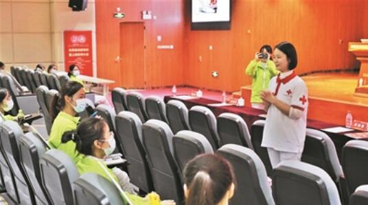 青春志愿行，助力讀懂中國——2021年讀懂中國國際會(huì)議廣州青年志愿者全面上崗服務(wù)